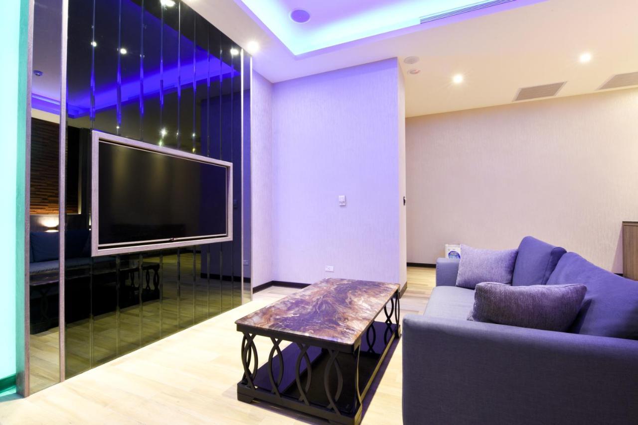 Purple Rainbow Motel Taipei Luaran gambar