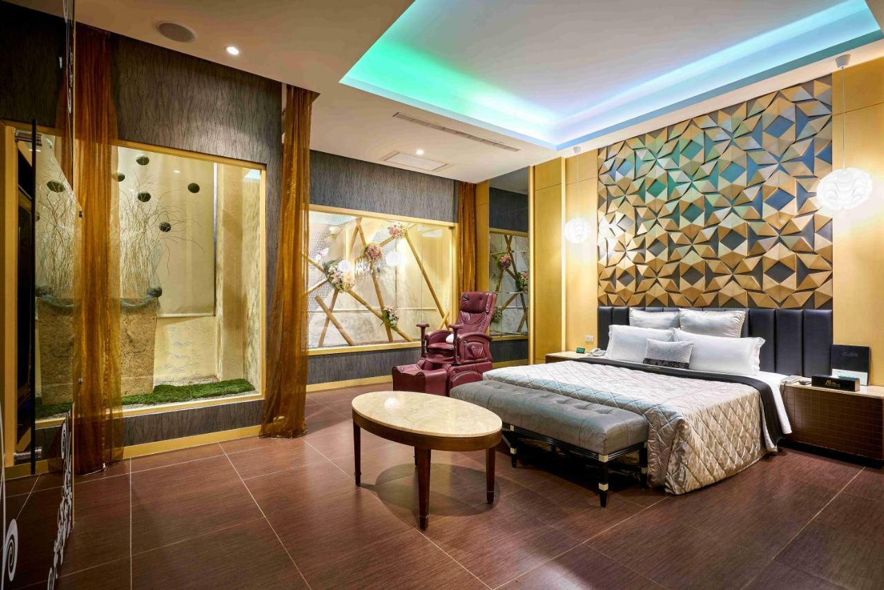Purple Rainbow Motel Taipei Luaran gambar