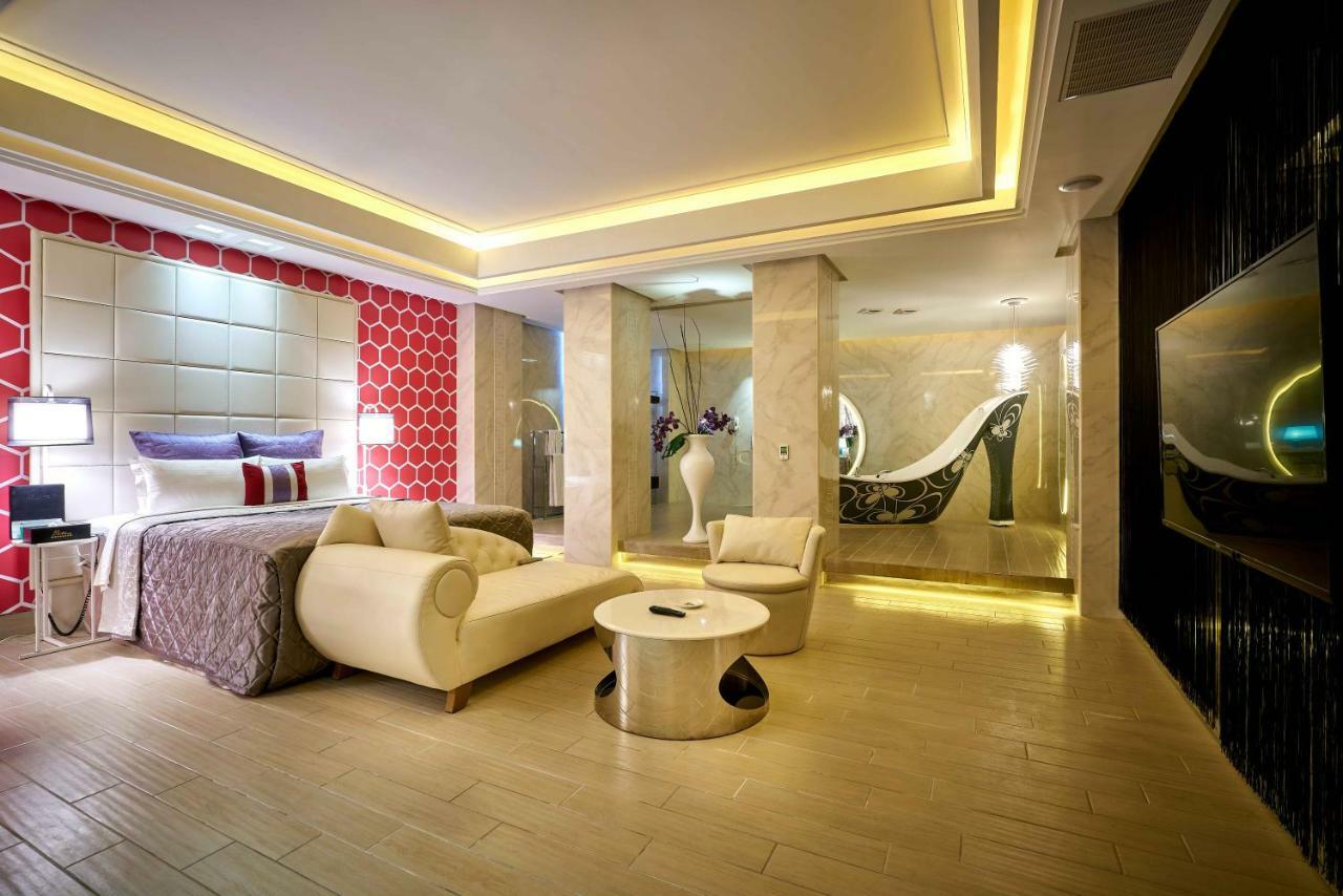 Purple Rainbow Motel Taipei Luaran gambar